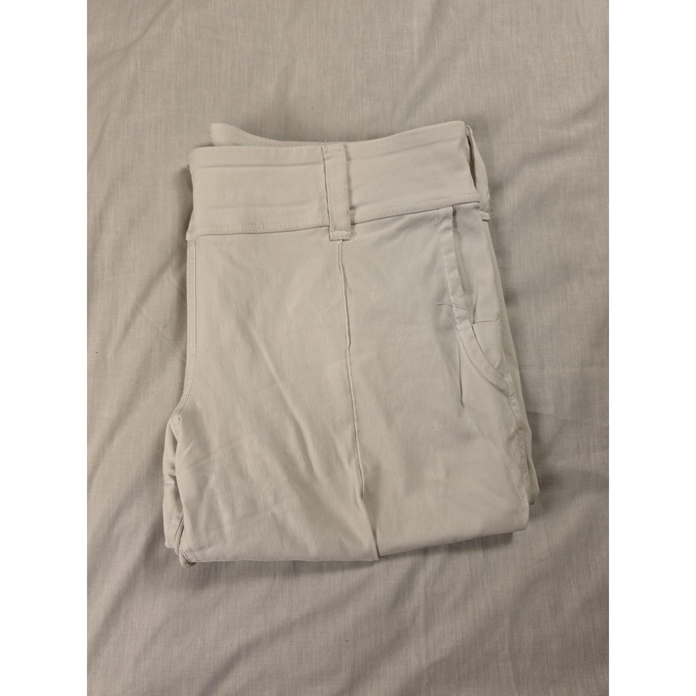 Jofit Shorts Womens XXL White Stretch Golf Bermuda 9 Inseam Pockets Athletic